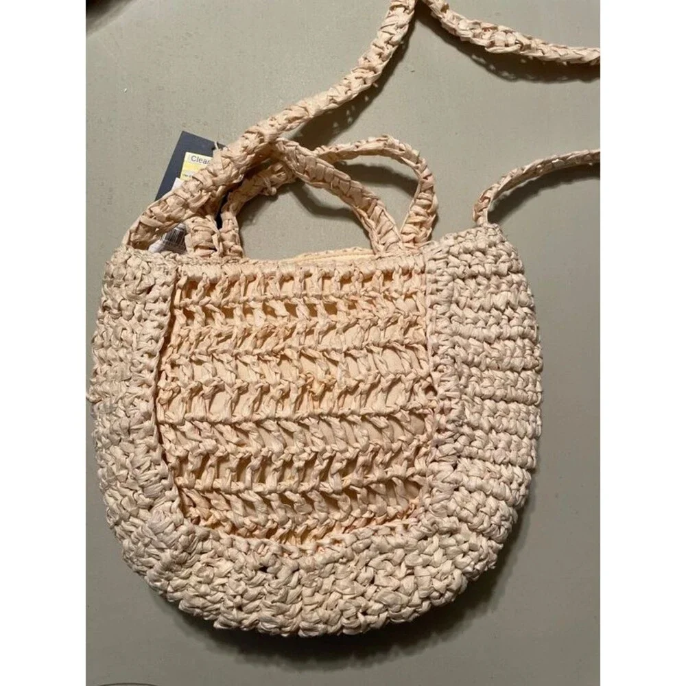 Universal Thread Woven Crossbody bag purse Women’s